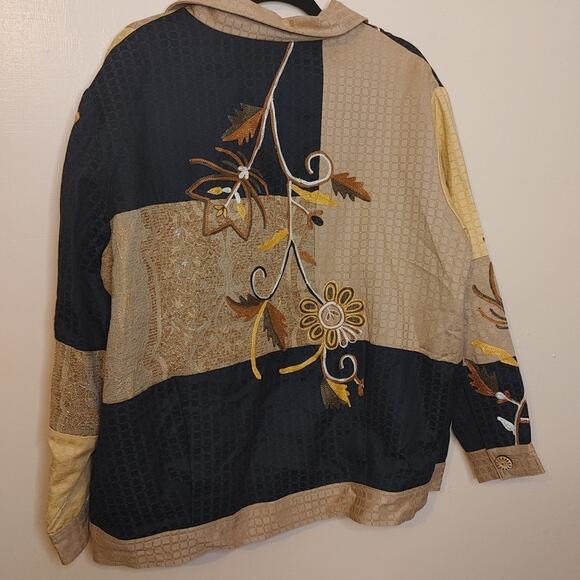 Indigo Moon Size 1X Cotton Patchwork Vintage Embroidery Wooden Buttons Neutral - Picture 2 of 10